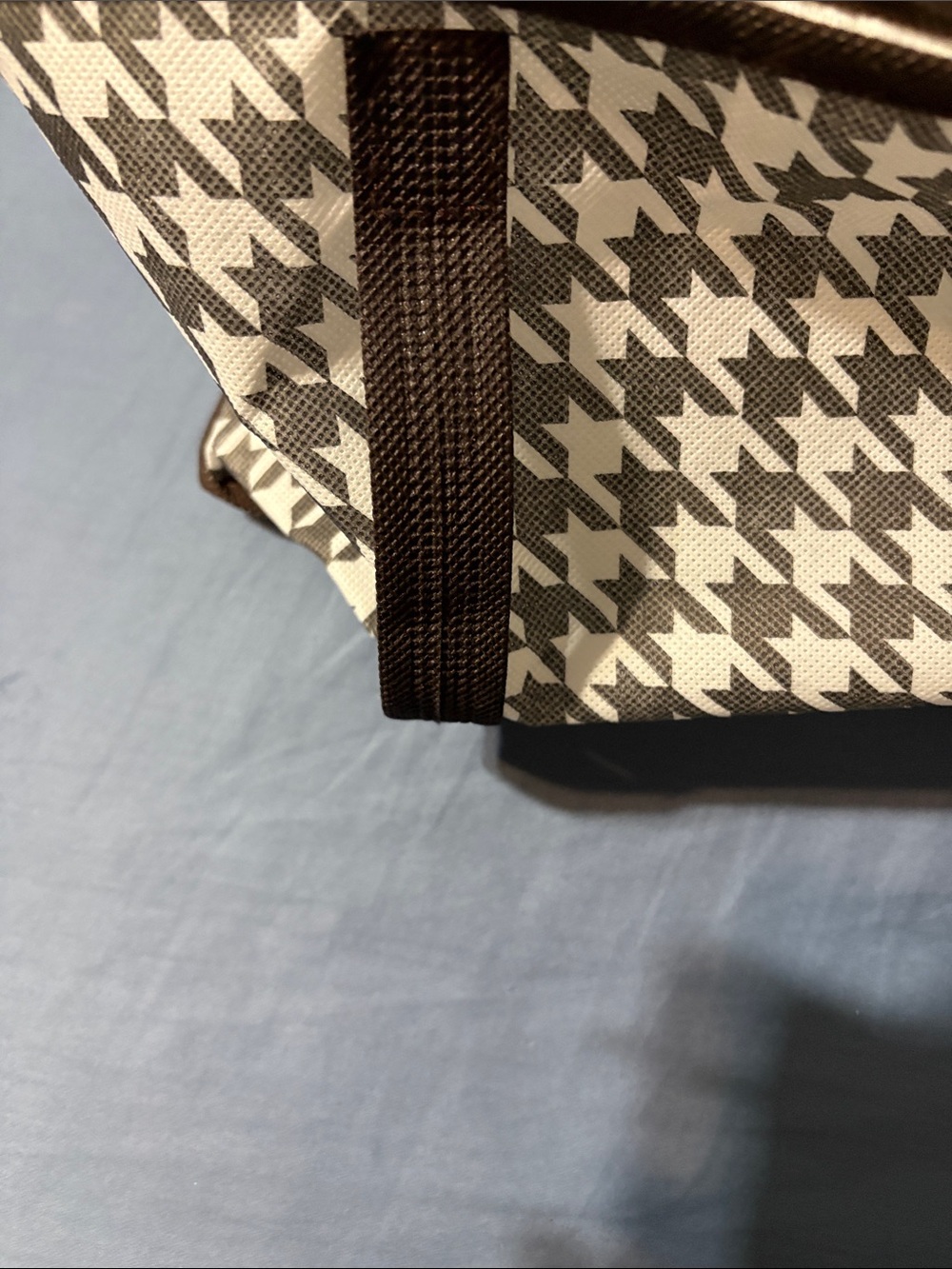4 Foldable Storage Totes Brown & White new 9 in tall and 22 in wide - Picture 9 of 15